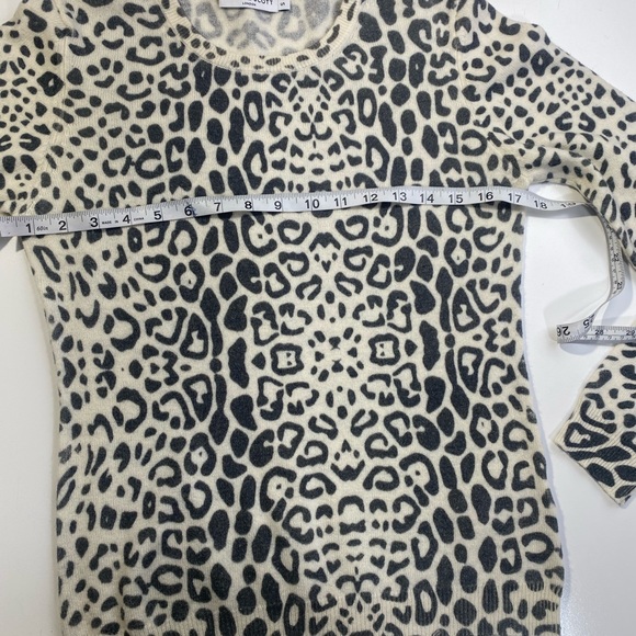 Scott & Scott London White & Black Cheetah/Leopard Print 100% Cashmere S - Picture 10 of 12